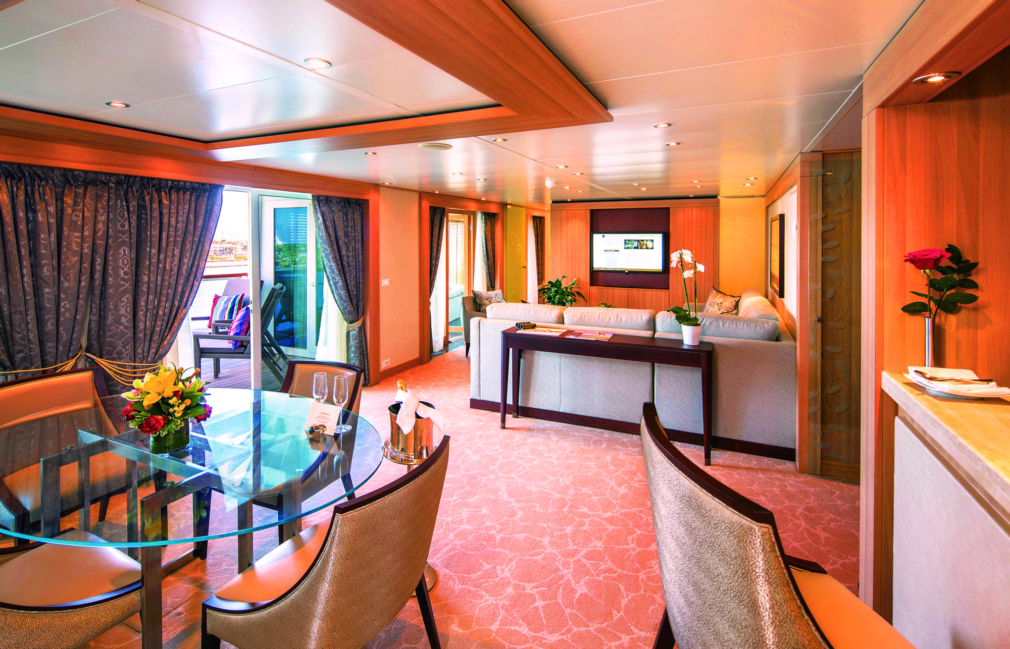 MITSUI OCEAN SUITE ミツイオーシャンスイート